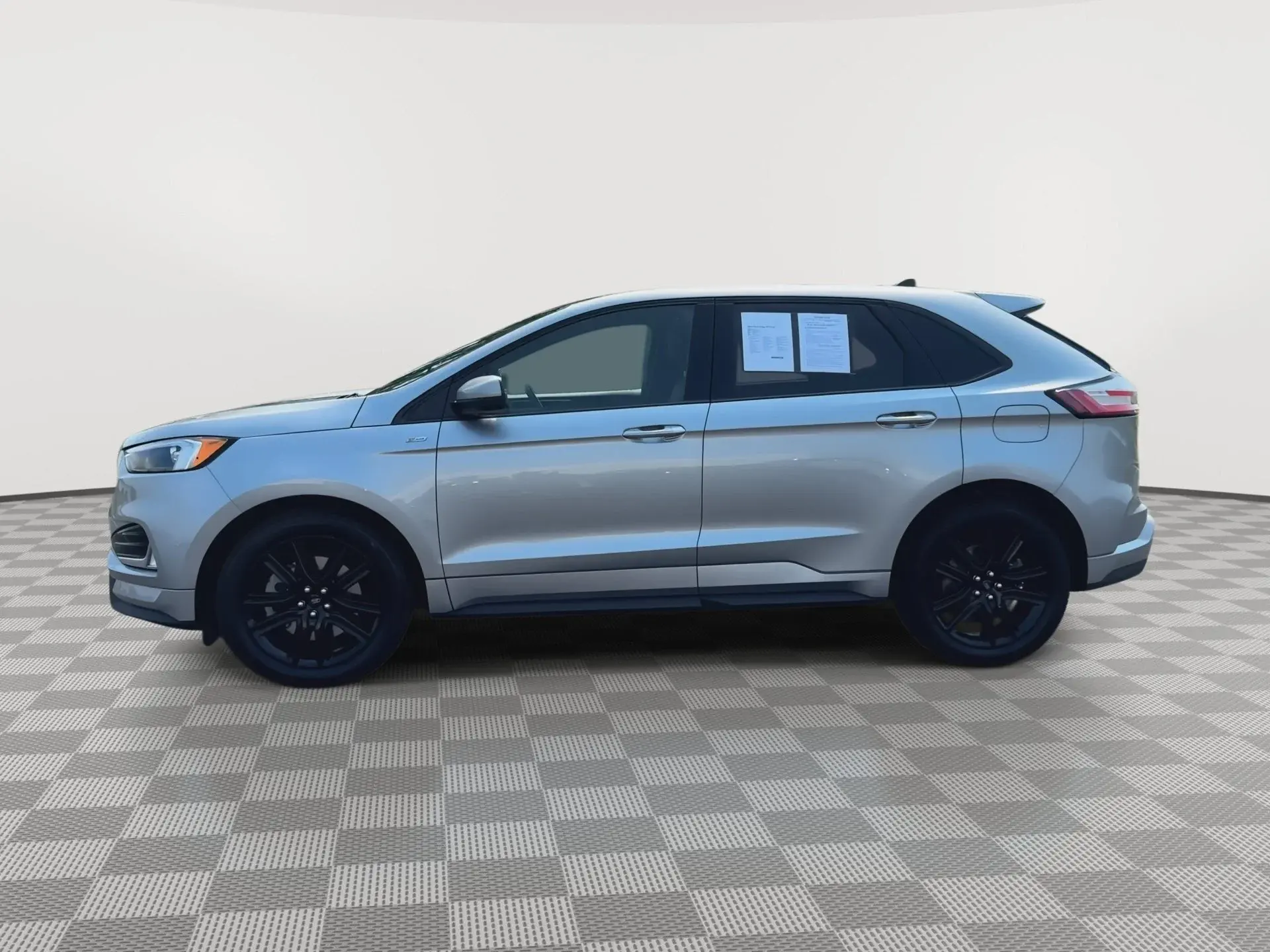 2024 Ford Edge ST-Line AWD photo 5