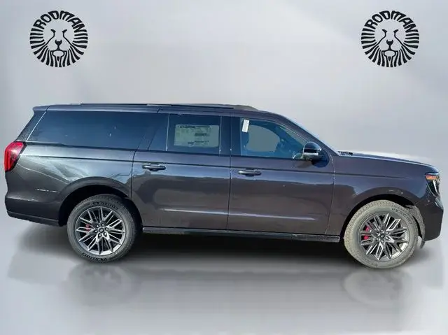 2025 Ford Expedition Platinum MAX 4x4 photo 5
