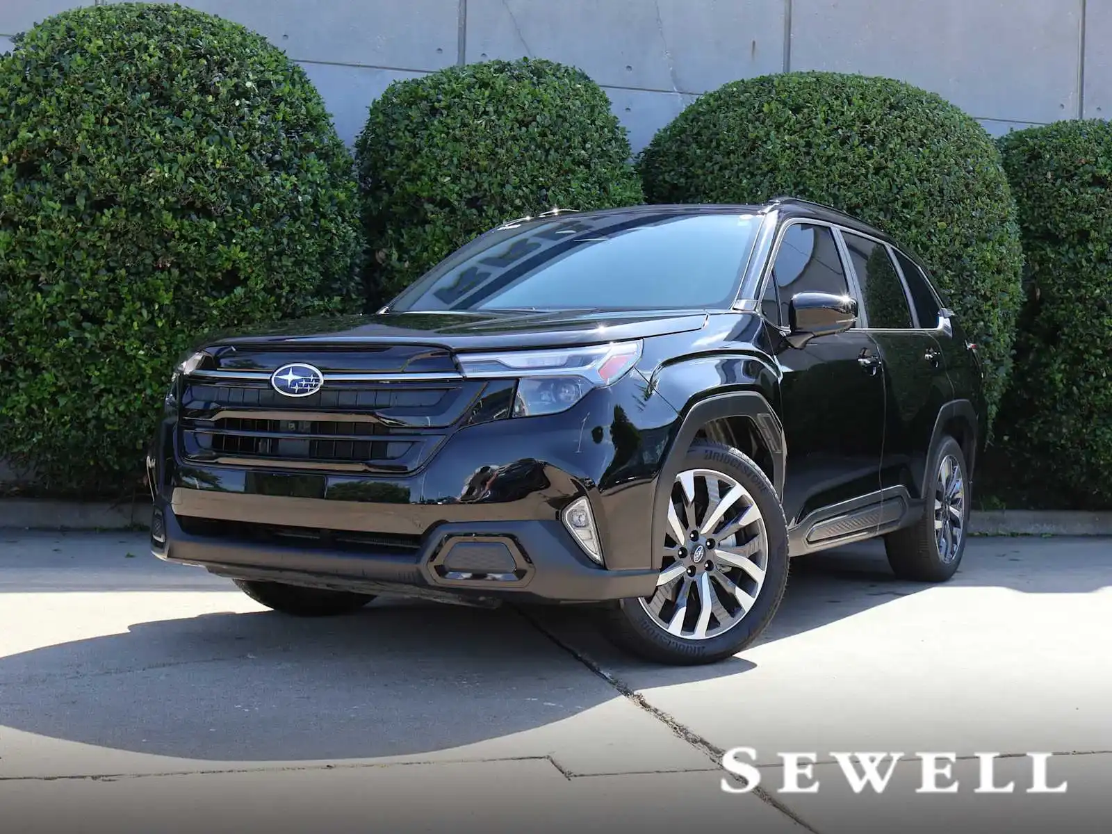 2025 Subaru Forester Touring's photo