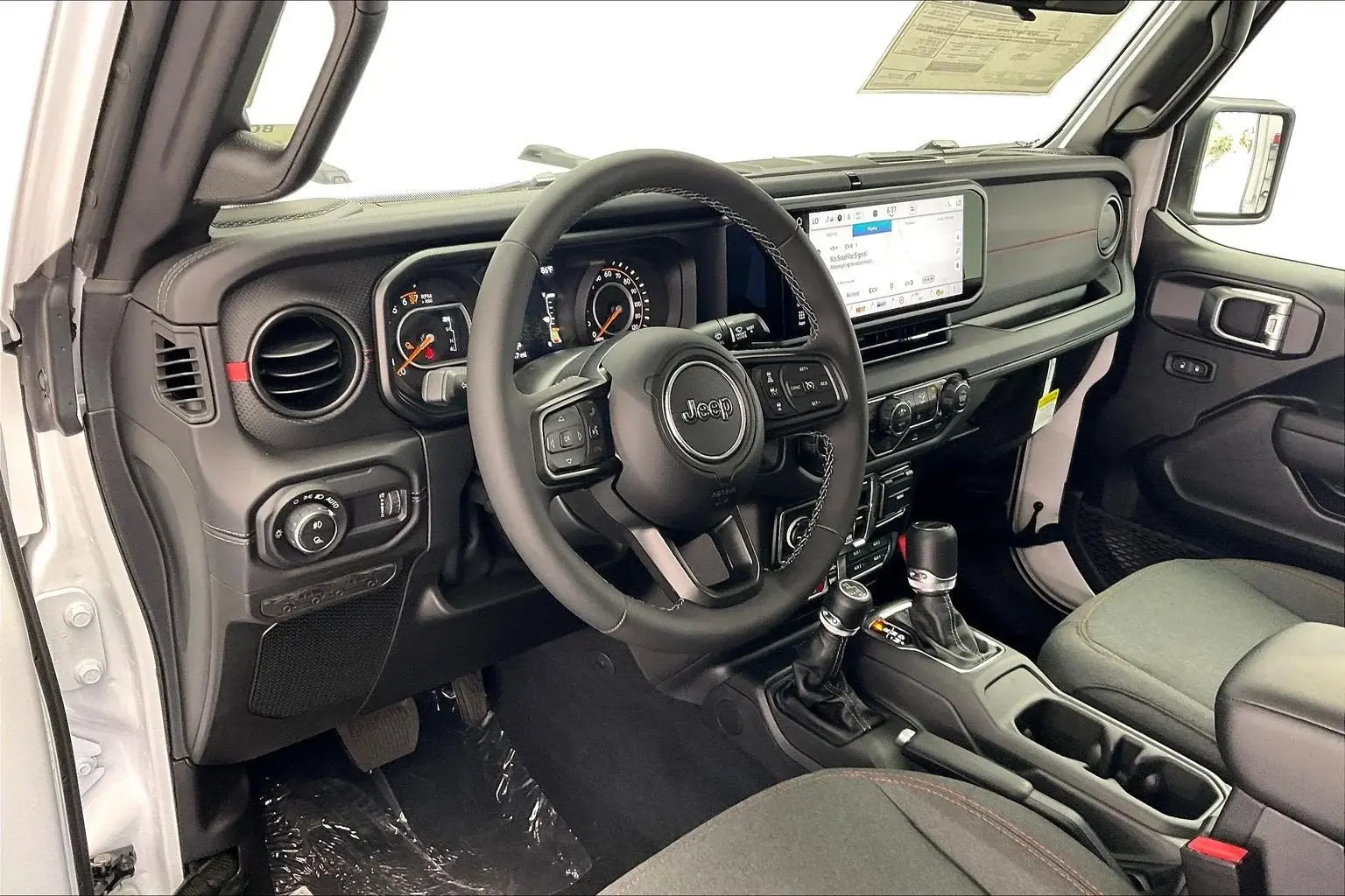 2026 Jeep Gladiator Shadow OPS Auto photo 4