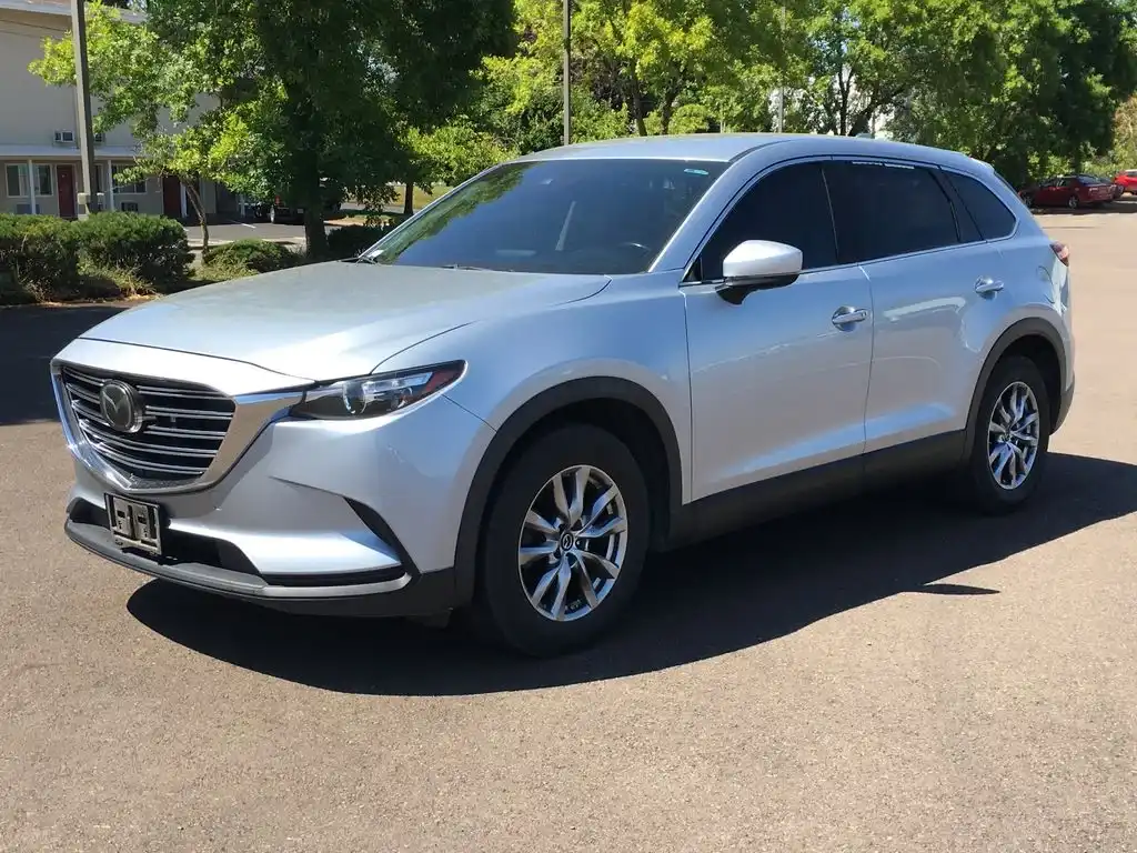 2018 Mazda CX-9 Touring AWD's photo