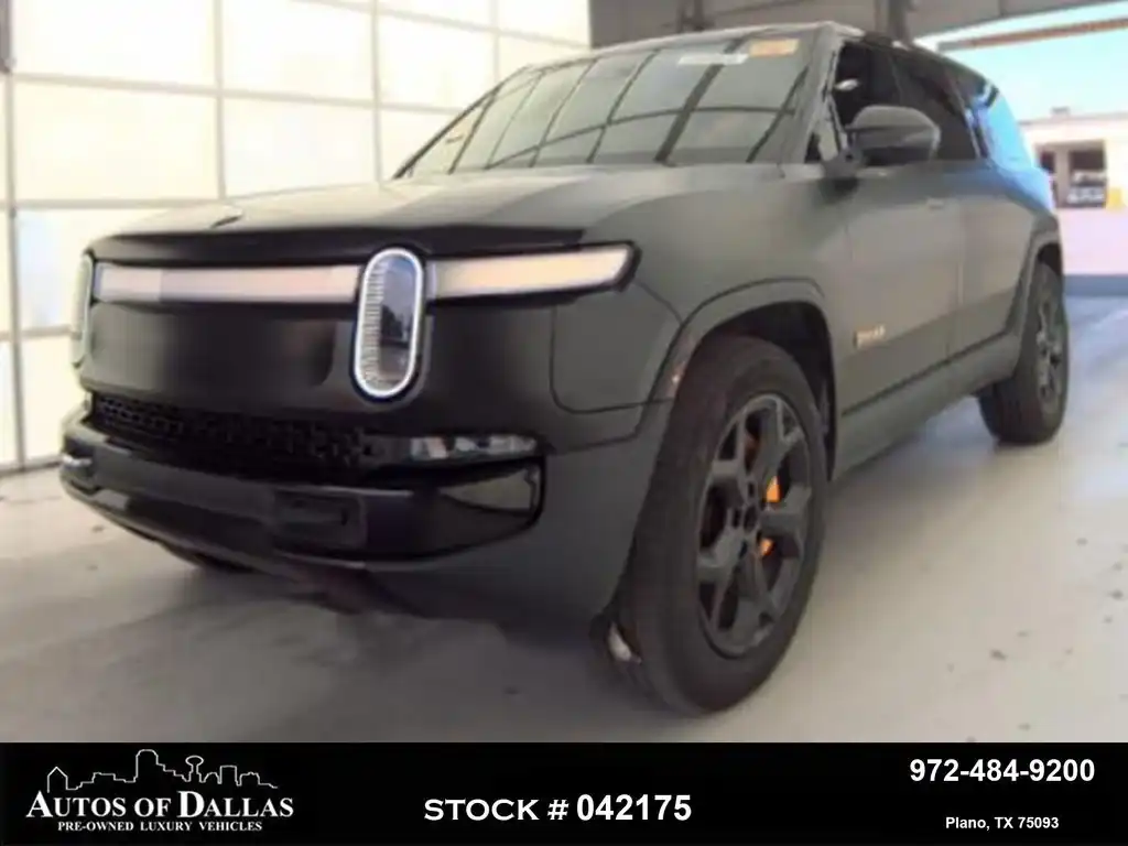 2024 Rivian R1S Adventure Quad-Motor Large Pack's photo