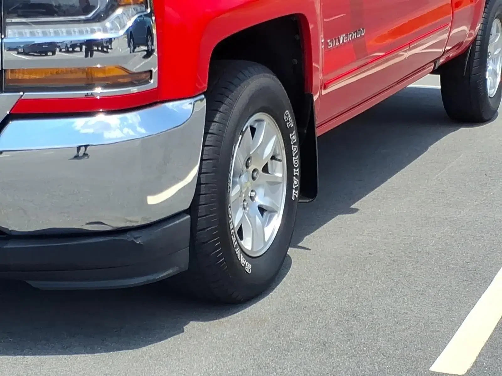 2018 Chevrolet Silverado 1500 LT Double Cab Std Box photo 3