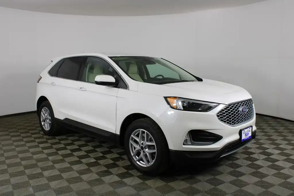 2023 Ford Edge SEL AWD's photo