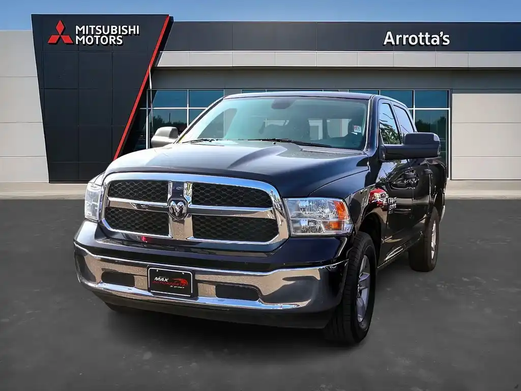 2023 RAM 1500 Classic SLT 4x4 Crew Cab 5'7's photo