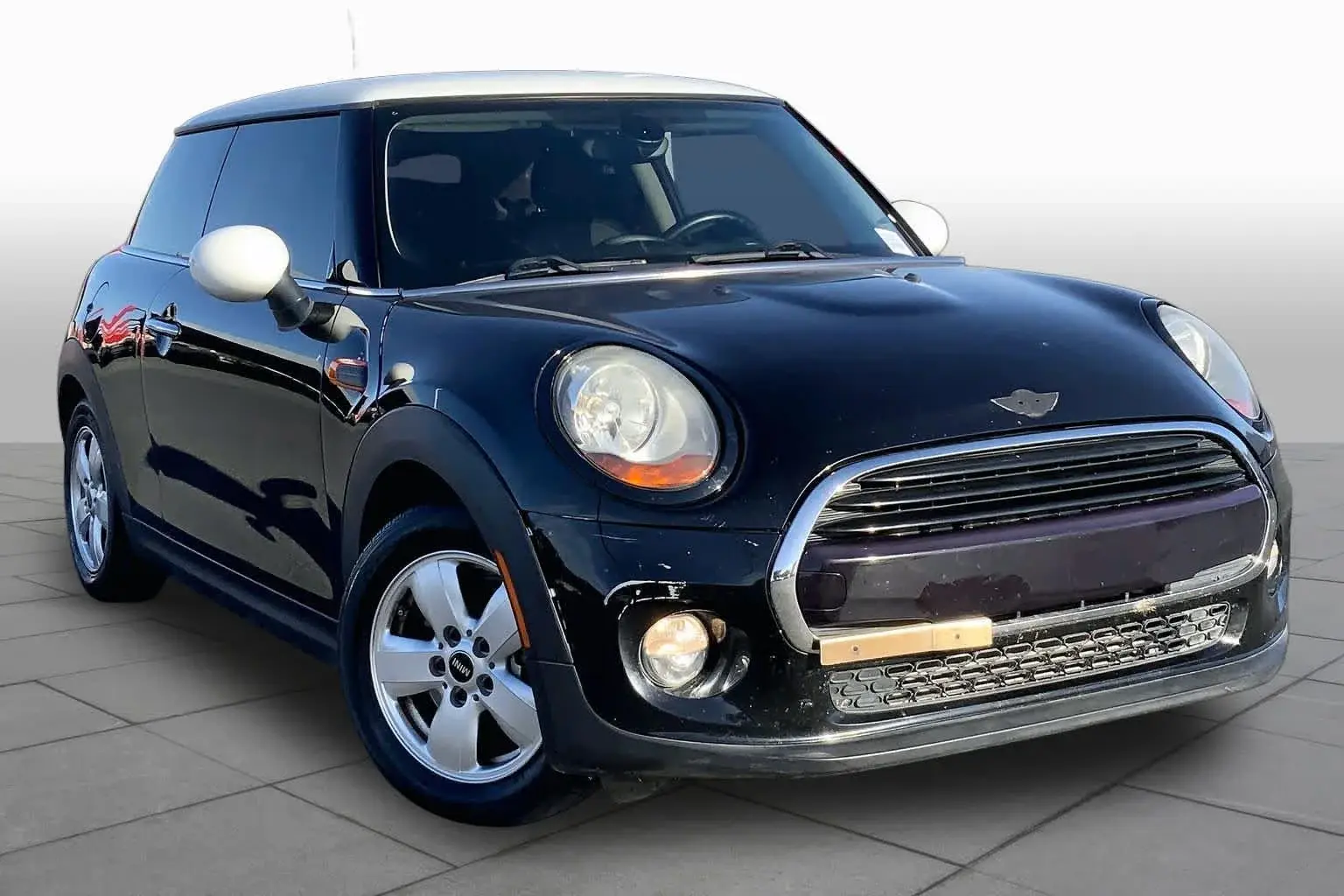 2018 MINI Cooper Base photo 3