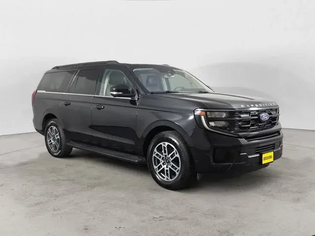 2025 Ford Expedition Active MAX 4x4 photo 3