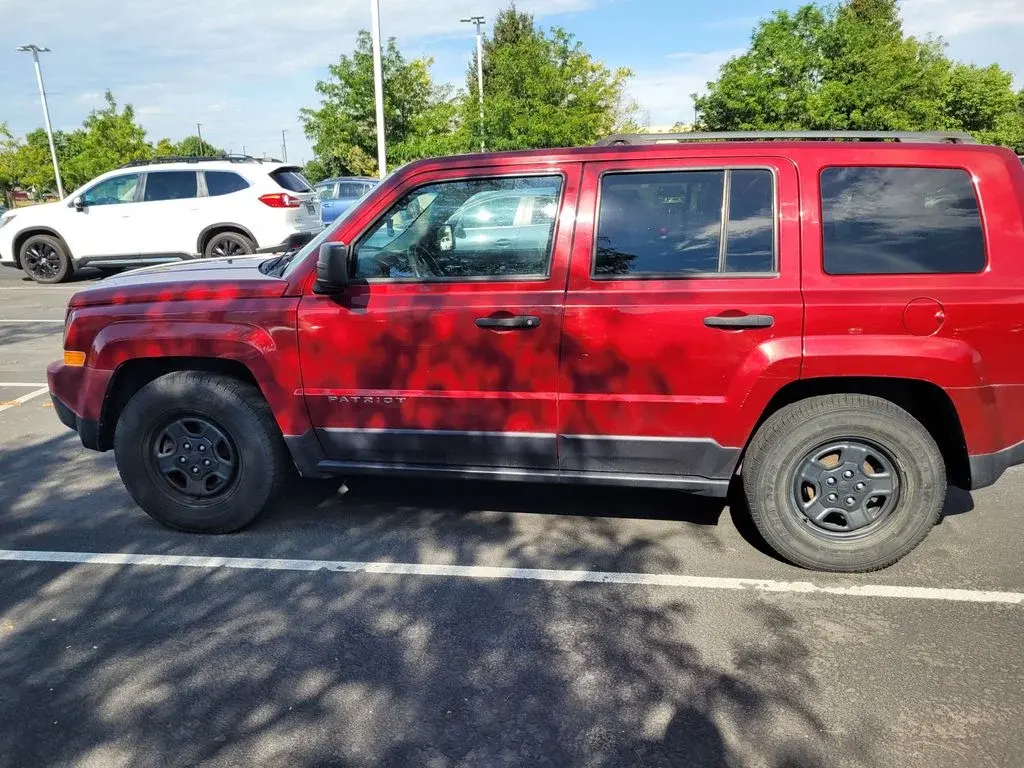 2016 Jeep Patriot Sport photo 3