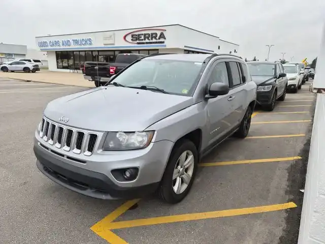 2016 Jeep Compass Sport's photo