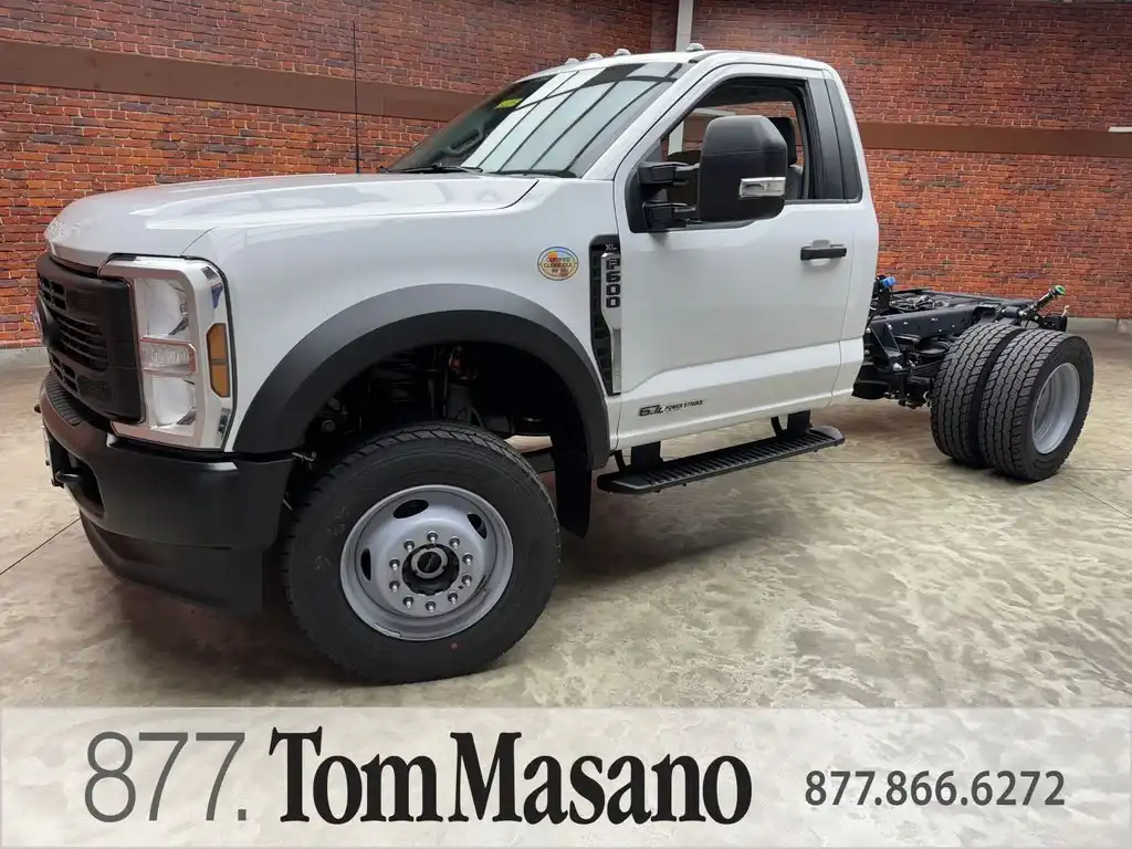 2026 Ford F-600 XL 4WD Regular Cab DRW 145 in's photo