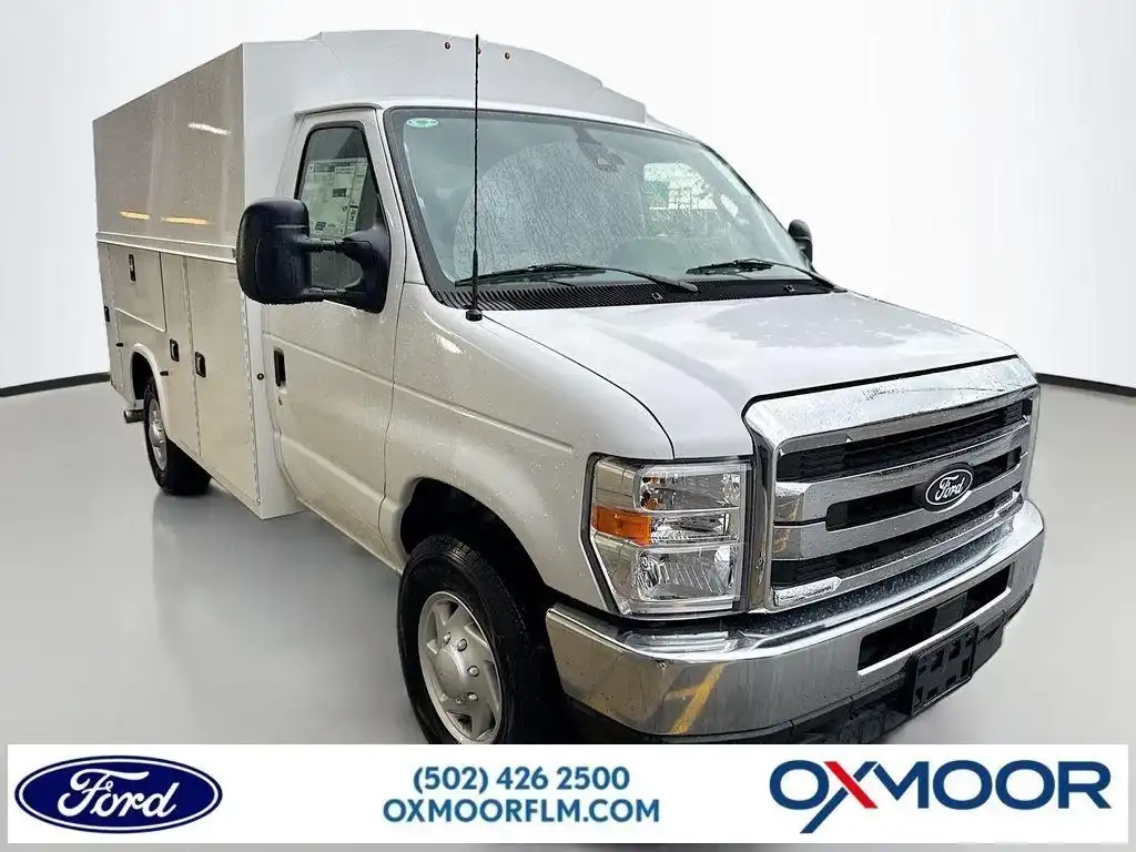 2026 Ford E-Series SRW E-350 Super Duty 138 in WB's photo