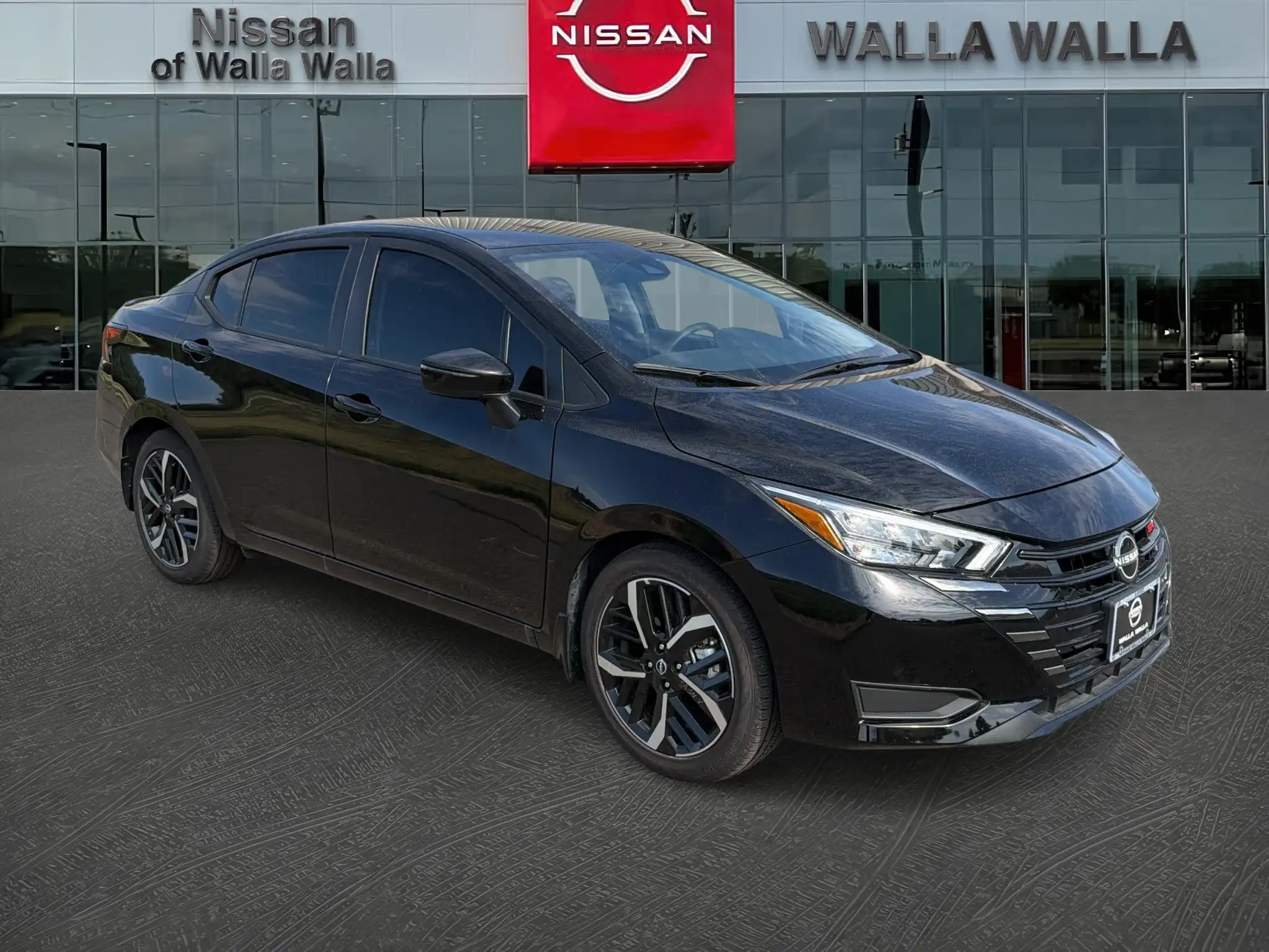 2025 Nissan Versa 1.6 SR CVT's photo