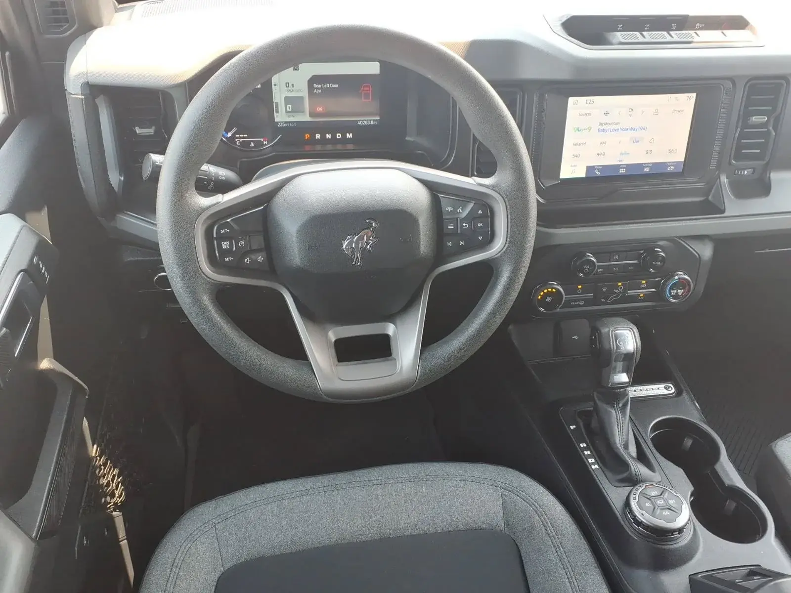 2022 Ford Bronco Base Advanced 4x4 photo 4