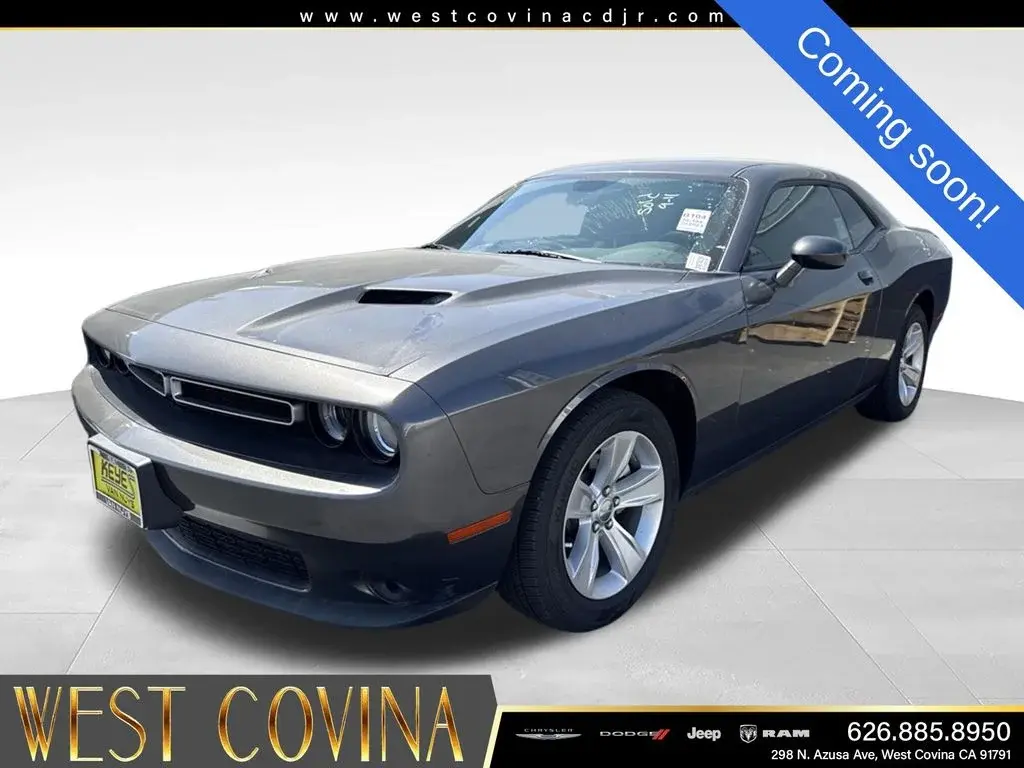 2023 Dodge Challenger SXT Auto photo 3