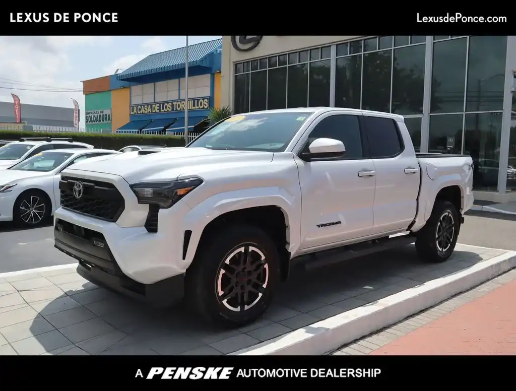 2024 Toyota Tacoma SR5 4x2 Double Cab's photo