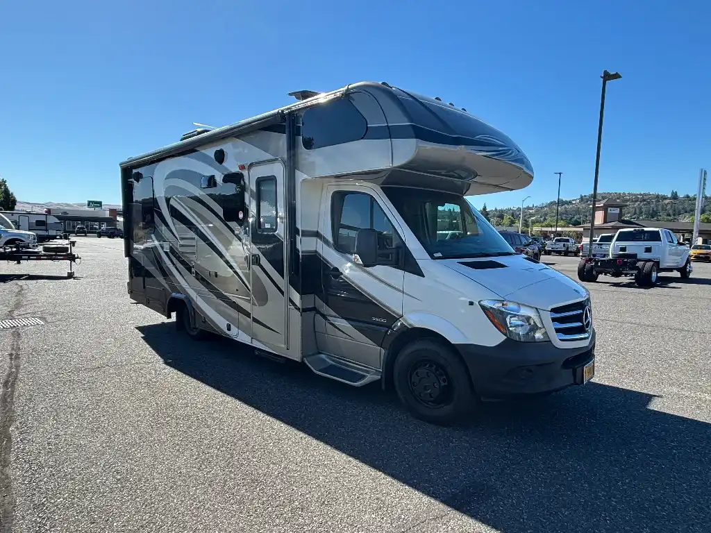 2015 Mercedes-Benz Sprinter 3500 170 WB's photo