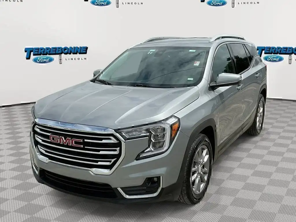 2024 GMC Terrain SLT FWD's photo