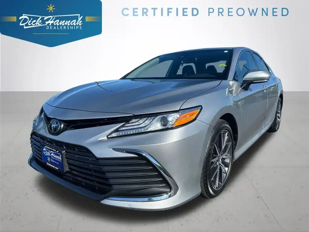 2024 Toyota Camry XLE's photo