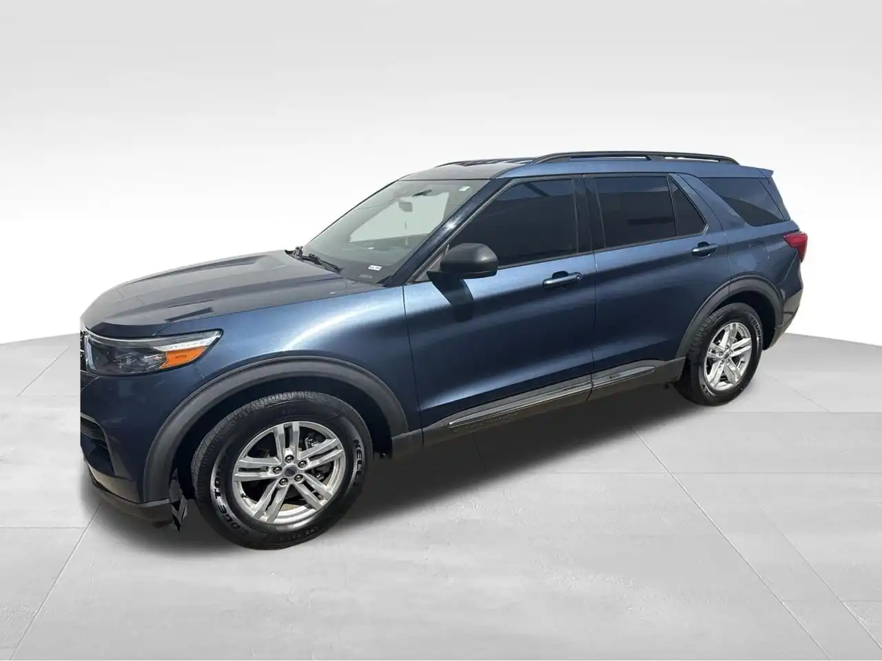 2020 Ford Explorer XLT RWD's photo