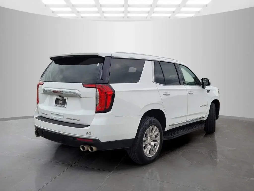 2023 GMC Yukon 4WD Denali photo 5