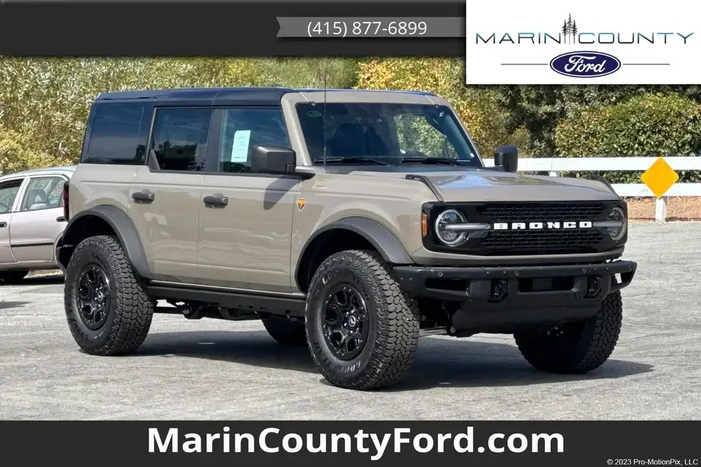2026 Ford Bronco Badlands 4WD's photo