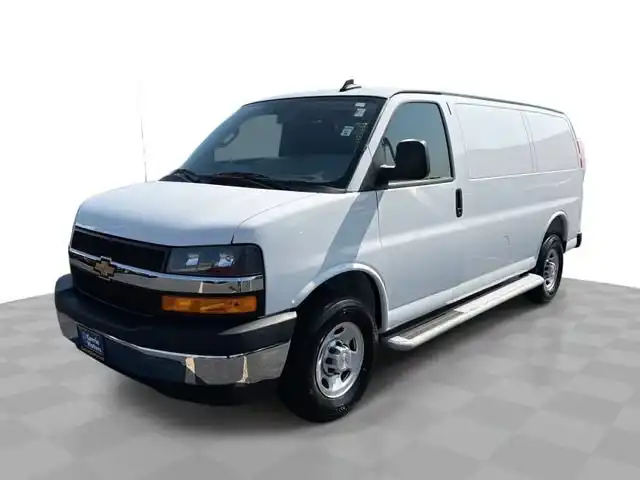 2025 Chevrolet Express 2500 Work Van HD's photo