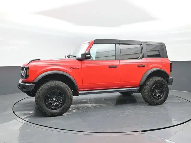 2022 Ford Bronco Wildtrak 4x4 photo 4