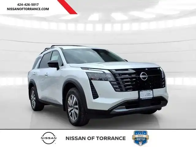 2026 Nissan Pathfinder SL 2WD's photo