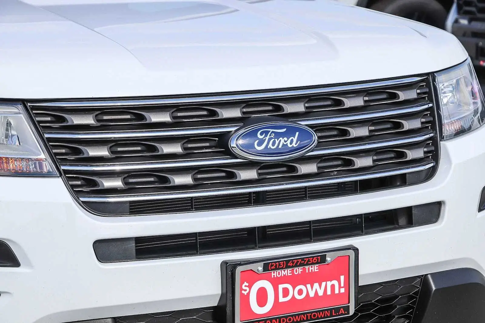 2017 Ford Explorer Base FWD photo 4
