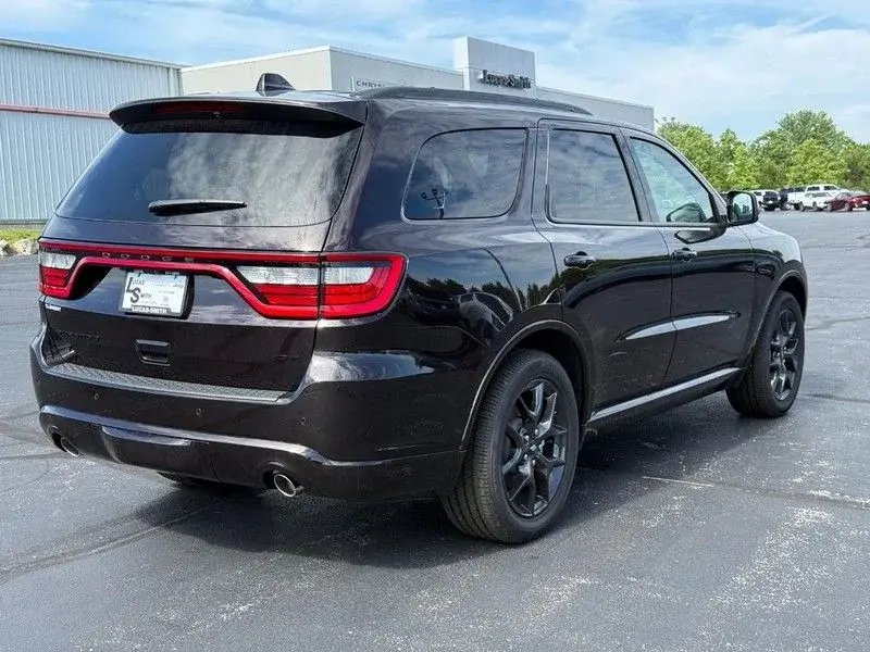 2026 Dodge Durango GT HEMI Plus V8 AWD photo 3
