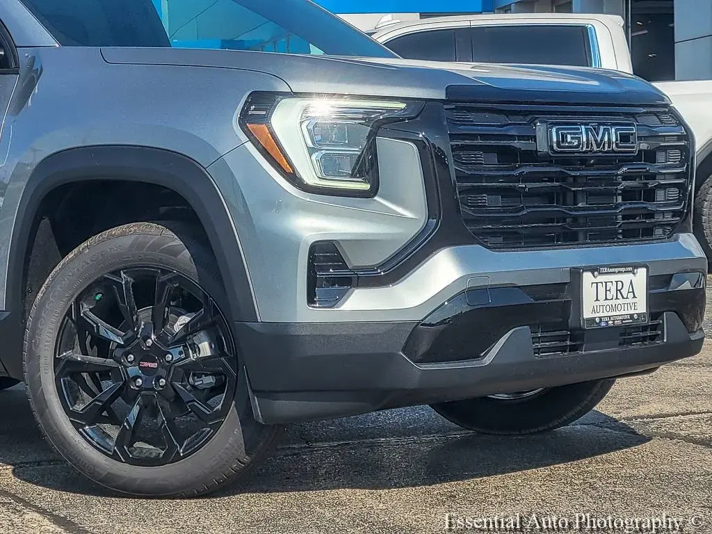2027 GMC Terrain Elevation AWD photo 3