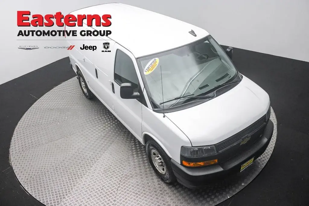 2021 Chevrolet Express 2500 Work Van HD photo 3