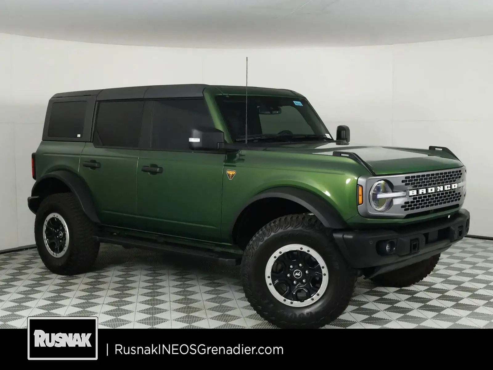 2023 Ford Bronco Badlands 4x4 photo 1