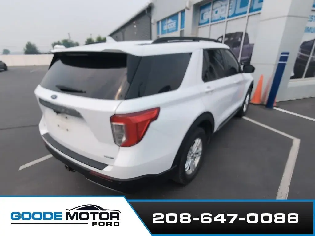 2020 Ford Explorer XLT 4WD photo 5