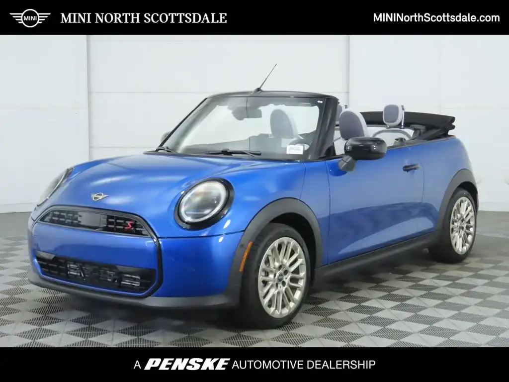 2026 MINI Convertible Cooper S Signature's photo