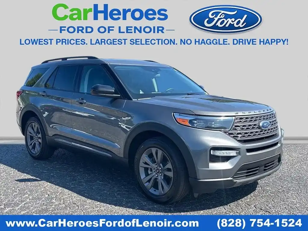 2023 Ford Explorer XLT 4WD's photo