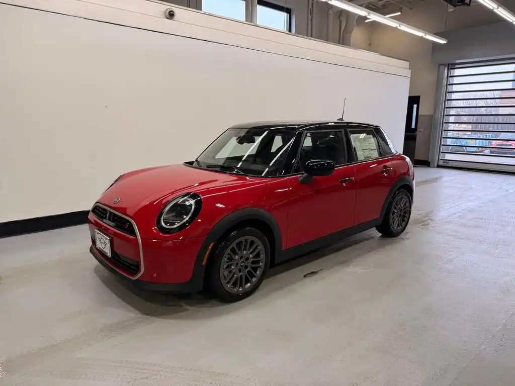 2026 MINI Hardtop Cooper S's photo