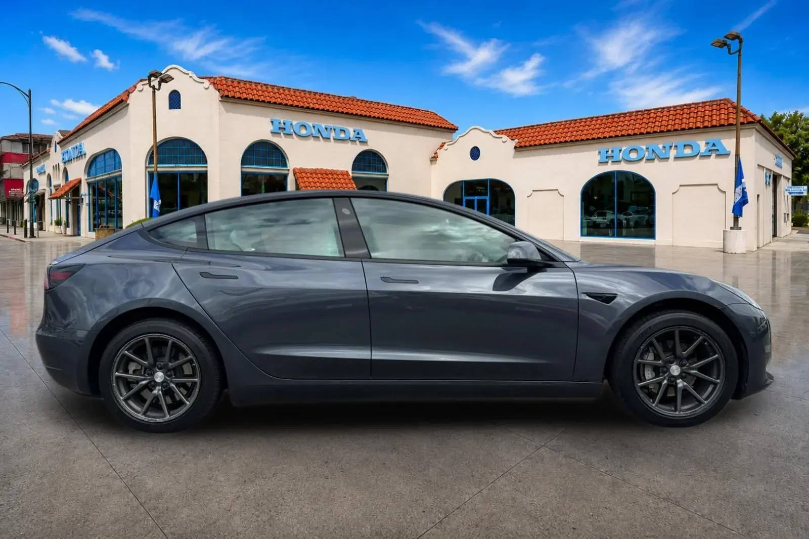 2023 Tesla Model 3 Long Range photo 3