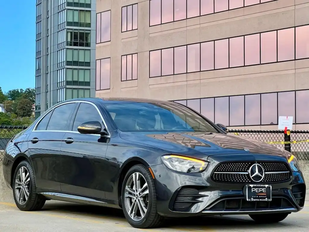2023 Mercedes-Benz E-Class E350 4MATIC's photo