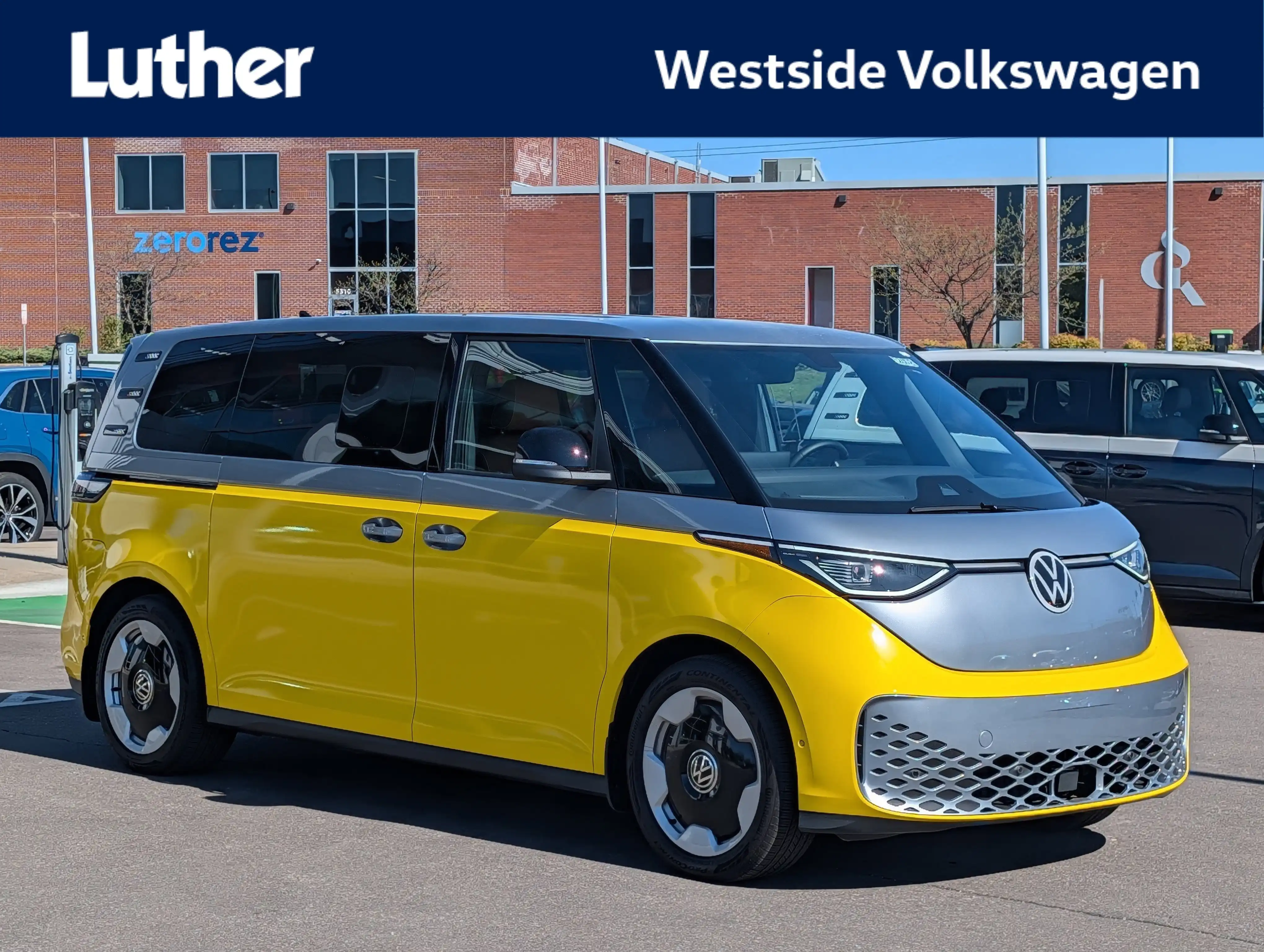 2025 Volkswagen ID. Buzz Pro S's photo