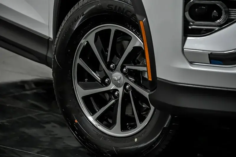 2026 Mitsubishi Eclipse Cross ES S-AWC photo 3