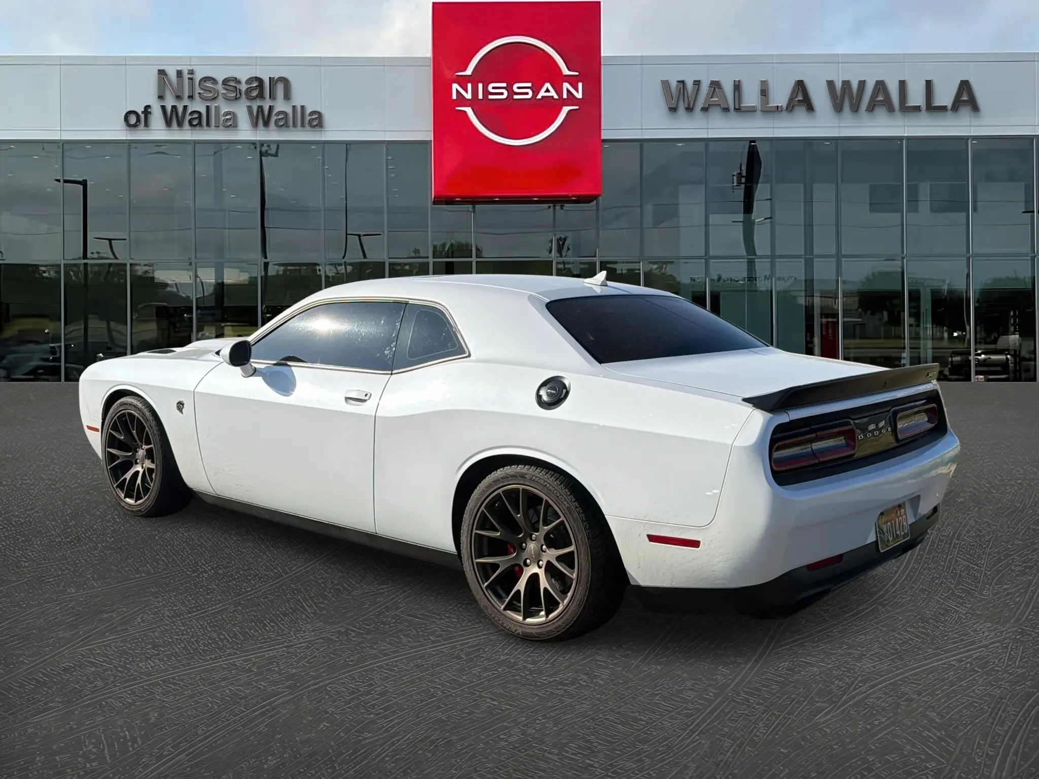 2016 Dodge Challenger SRT Hellcat photo 5