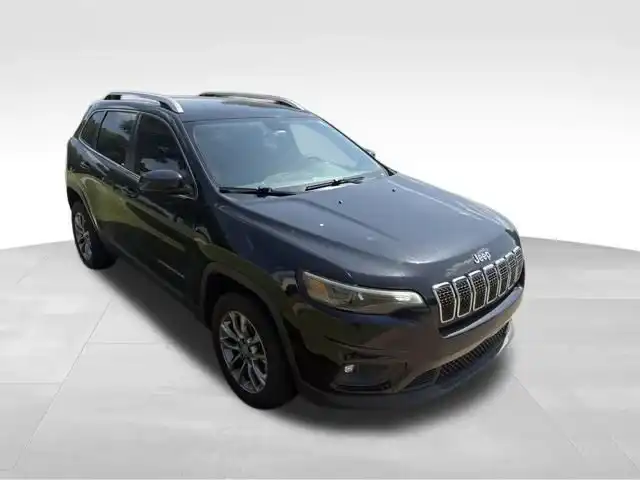 2019 Jeep Cherokee Latitude Plus 4X4's photo