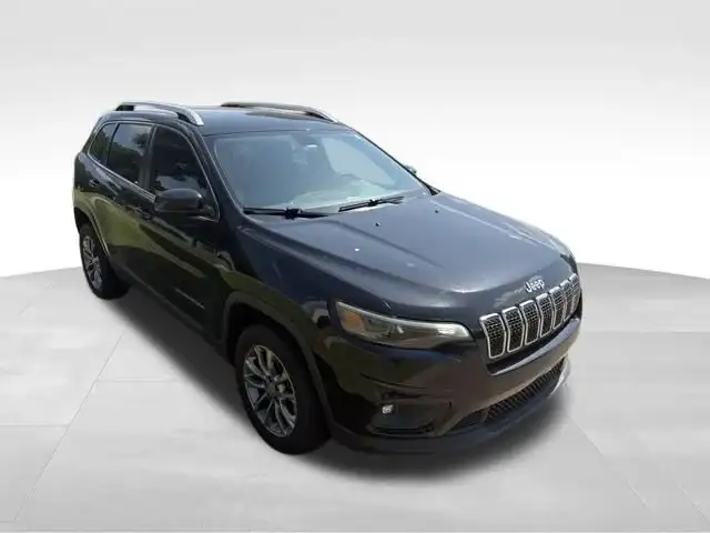 2019 Jeep Cherokee Latitude Plus 4X4's photo
