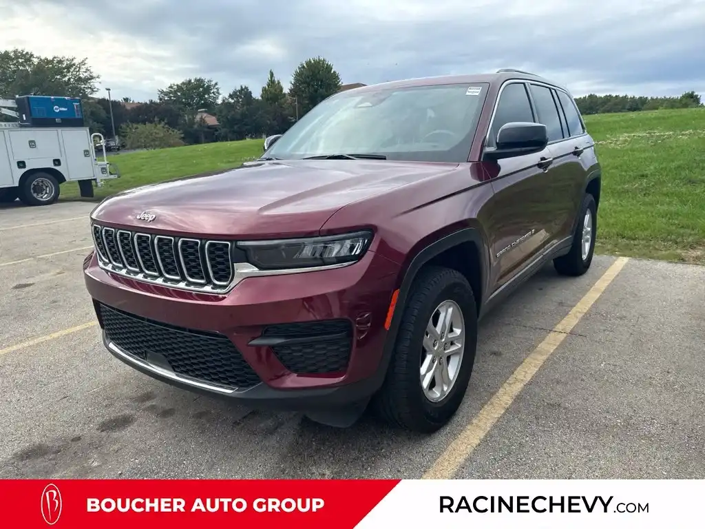 2023 Jeep Grand Cherokee Laredo 4WD's photo