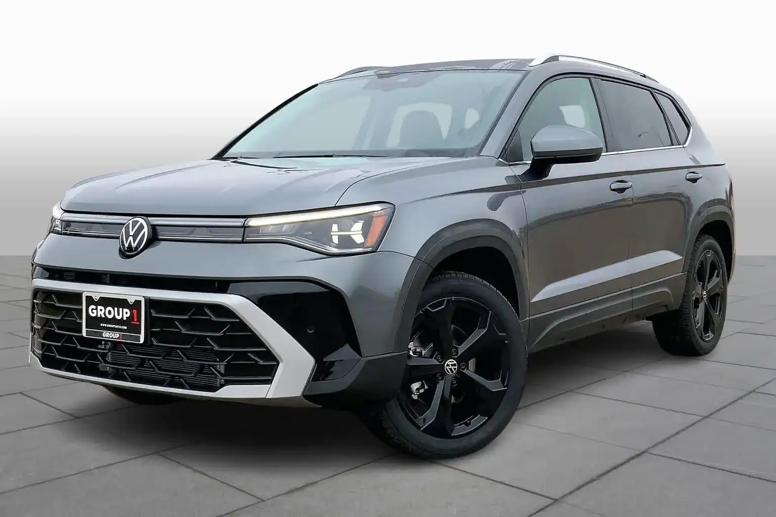 2026 Volkswagen Taos 1.5T SEL 4Motion's photo