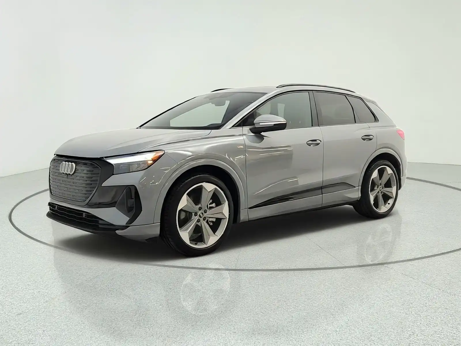 2025 Audi Q4 e-tron 55 Premium Plus quattro's photo