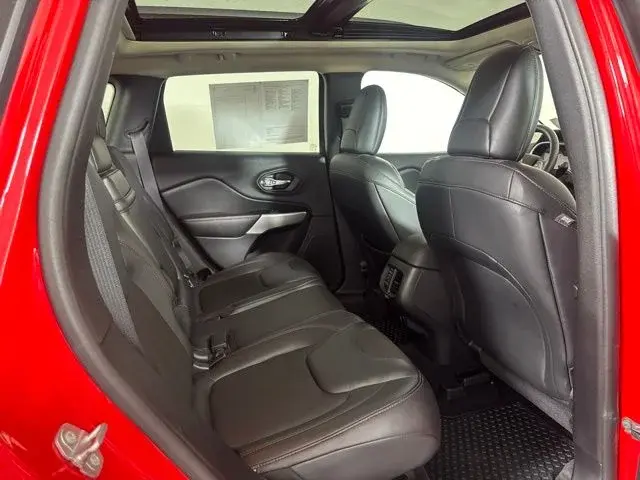 2017 Jeep Cherokee Trailhawk 4X4 photo 5
