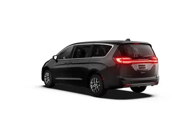 2027 Chrysler Pacifica Select photo 4