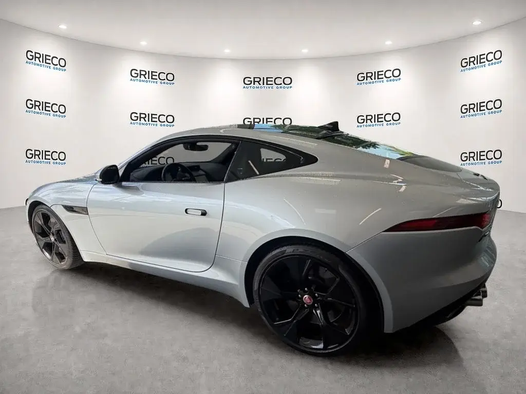 2023 Jaguar F-TYPE P450 Coupe photo 5
